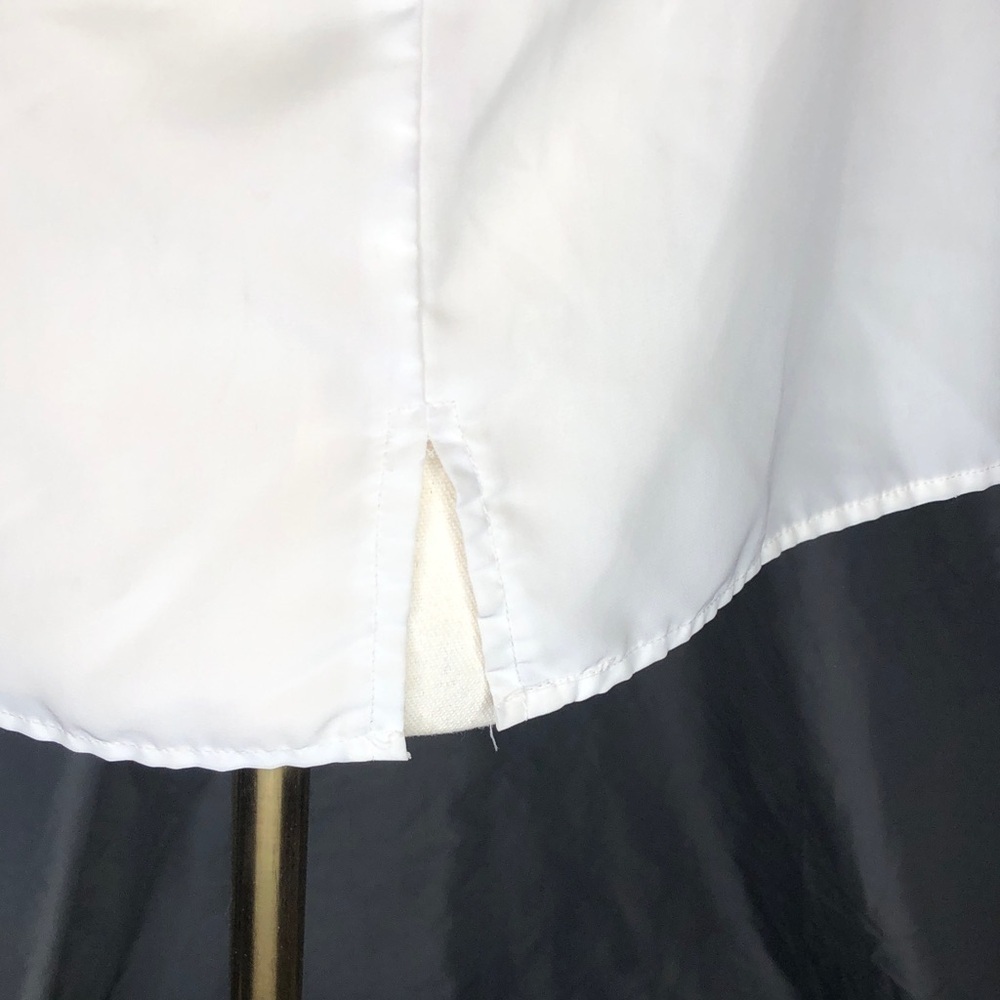 80’s Women’s Short Sleeve Shirt by Lord & Taylor - Picture 14 of 14